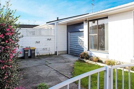 Photo of property in 1/220 Waimairi Road, Ilam, Christchurch, 8041