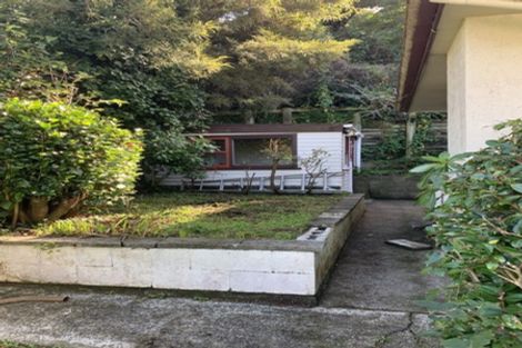 Photo of property in 23 Governor Road, Northland, Wellington, 6012