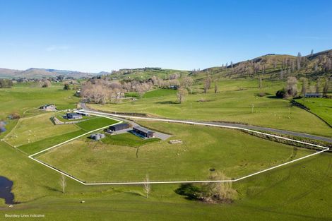 Photo of property in 471 Hatuma Road, Waipukurau, 4281