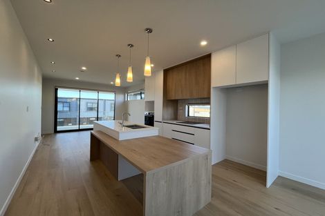 Photo of property in 13 Heketara Way, Massey, Auckland, 0614