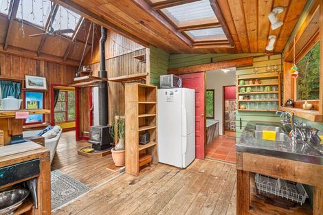 Photo of property in 2 Margate Avenue, Broad Bay, Dunedin, 9014