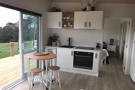 Photo of property in 42 Dysart Lane, Kumeu, 0891