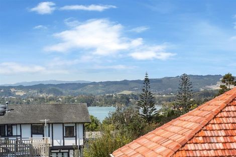 Photo of property in 43 Cockle Bay Road, Cockle Bay, Auckland, 2014