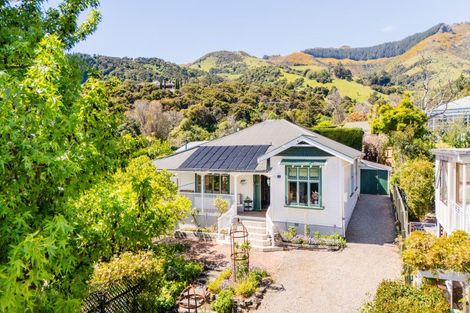 Photo of property in 9 William Street, Akaroa, 7520