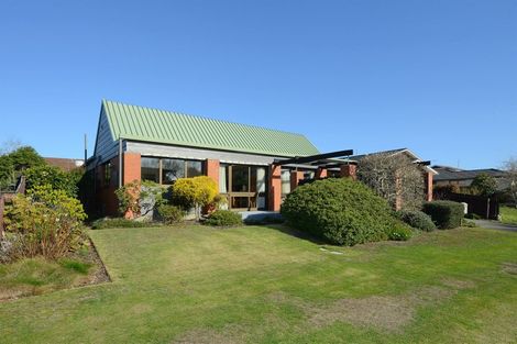 Photo of property in 11 Strathean Avenue, Avonhead, Christchurch, 8042