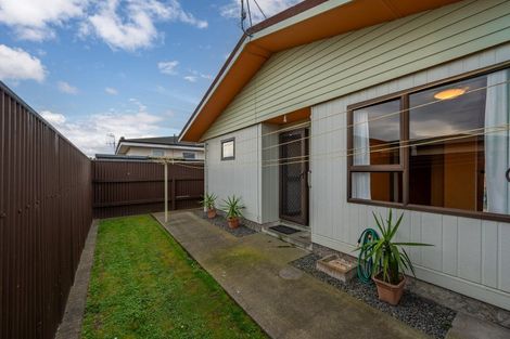 Photo of property in 2/4 King Street, Taradale, Napier, 4112