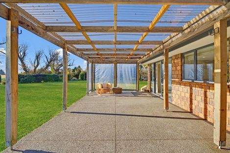 Photo of property in 7 Willowside Place, Amberley, 7410