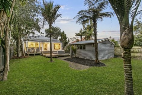 Photo of property in 74 Gribblehirst Road, Sandringham, Auckland, 1025