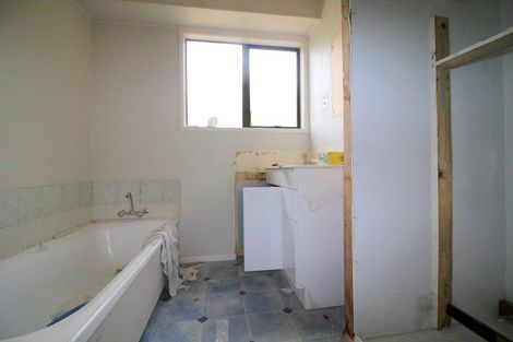 Photo of property in 32 Te Wheoro Street, Meremere, Mercer, 2474