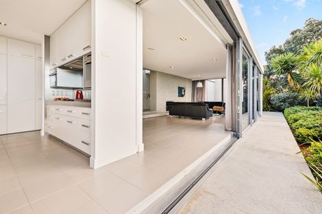 Photo of property in 37 Island View Drive, Gulf Harbour, Whangaparaoa, 0930