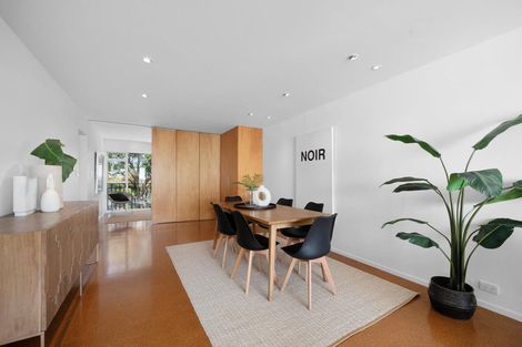 Photo of property in 2/21 Clifton Road, Hauraki, Auckland, 0622