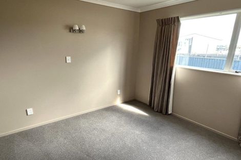 Photo of property in 44 Kaimanawa Street, Kelvin Grove, Palmerston North, 4414