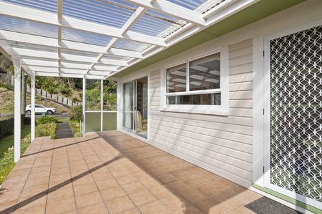 Photo of property in 42 Queens Road, Glen Avon, New Plymouth, 4312