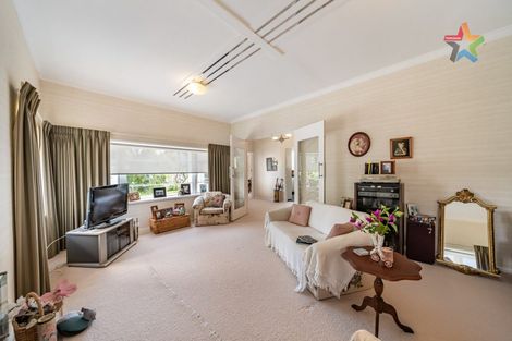Photo of property in 16 Marina Grove, Hutt Central, Lower Hutt, 5010
