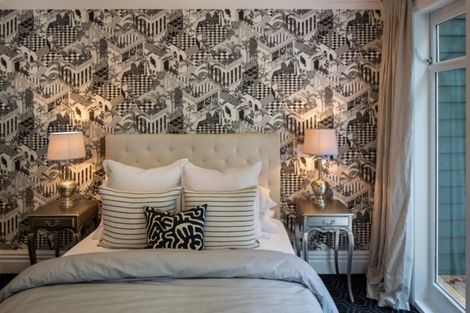 Photo of property in 322 Oriental Parade, Oriental Bay, Wellington, 6011