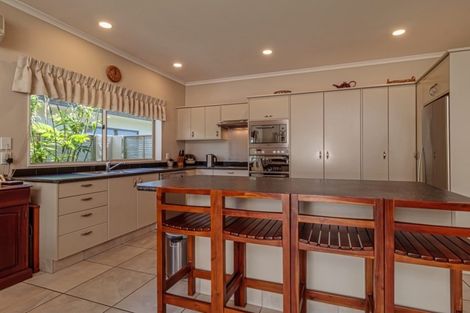 Photo of property in 17a Hetley Crescent, Taradale, Napier, 4112