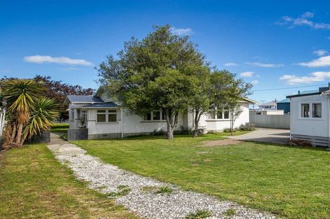 Photo of property in 349 Queen Street, Masterton, 5810
