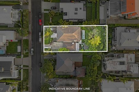 Photo of property in 22 Muritai Road, Milford, Auckland, 0620