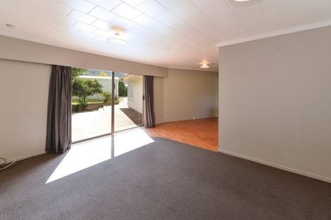 Photo of property in 3 Roger Street, Pukehangi, Rotorua, 3015