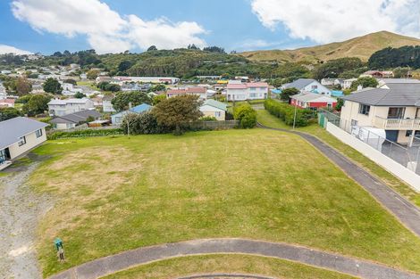 Photo of property in 5 Louisa Grove, Waitangirua, Porirua, 5024