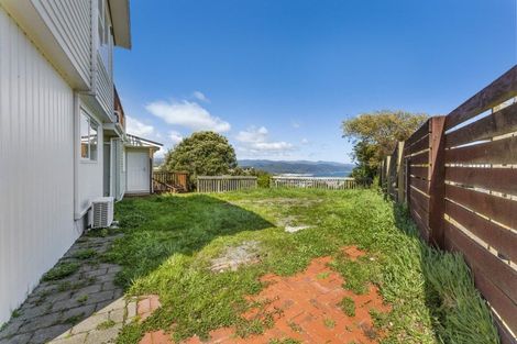 Photo of property in 29 Oakleigh Street, Maungaraki, Lower Hutt, 5010