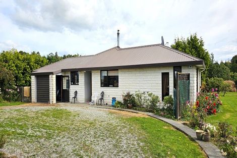 Photo of property in 87 Robertson Street, Upper Charlton, Gore, 9710