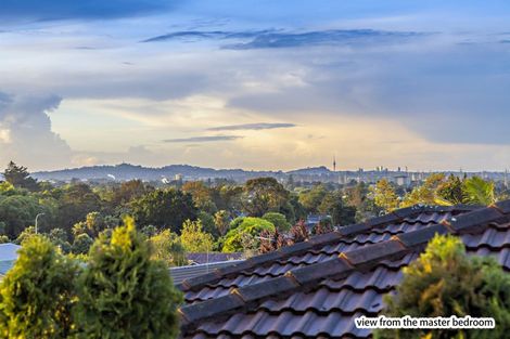 Photo of property in 1/11 Chamade Place, Clover Park, Auckland, 2019