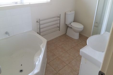 Photo of property in 75 Reeves Road, Pakuranga, Auckland, 2010