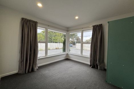 Photo of property in 207 Memorial Avenue, Burnside, Christchurch, 8053