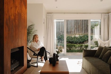 Photo of property in 215b Oceanbeach Road, Mount Maunganui, 3116