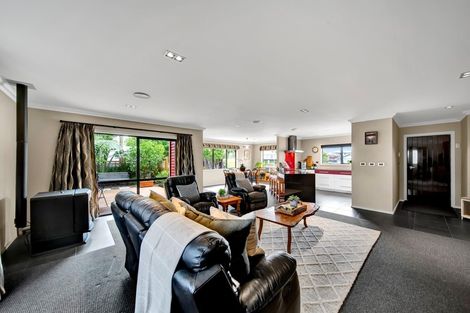 Photo of property in 905 Devon Road, Bell Block, New Plymouth, 4312