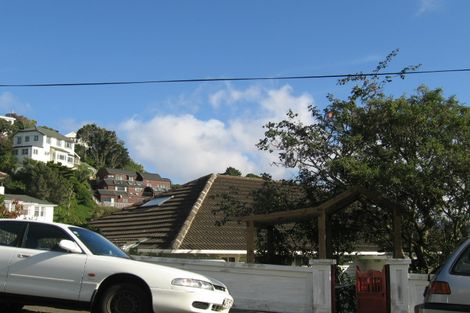 Photo of property in 56 The Crescent, Roseneath, Wellington, 6011