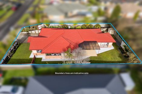 Photo of property in 3 Fleetwood Drive, Henderson, Auckland, 0612