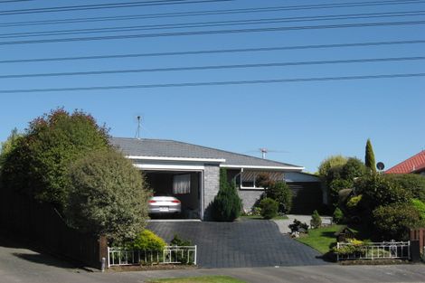 Photo of property in 15 Algie Place, Avonhead, Christchurch, 8042