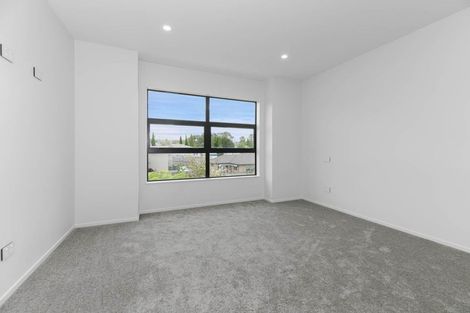 Photo of property in 44a Godley Road, Green Bay, Auckland, 0604