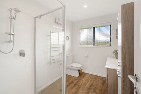 Photo of property in 24 Whitcombe Place, Darfield, 7571