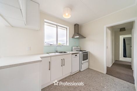Photo of property in 15b Pencarrow Crescent, Wainuiomata, Lower Hutt, 5014