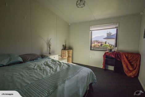 Photo of property in 47 Lawson Burrows Crescent, Te Anau, 9600