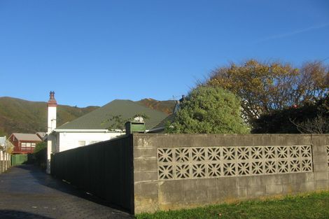 Photo of property in 202b Waiwhetu Road, Waterloo, Lower Hutt, 5011