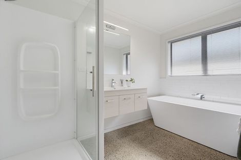 Photo of property in 32a Bunyan Road, Coastlands, Whakatane, 3120