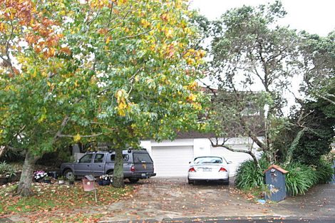 Photo of property in 12 Gibson Place, Mellons Bay, Auckland, 2014