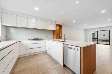 Photo of property in 26 Meritage Lane, Te Atatu South, Auckland, 0610