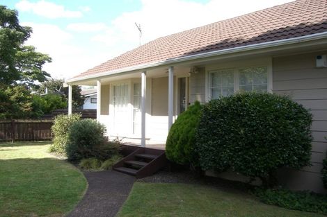 Photo of property in 14 Zenith Place, Conifer Grove, Takanini, 2112