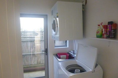 Photo of property in 64 Burnham Street, Seatoun, Wellington, 6022