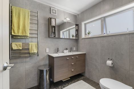 Photo of property in 155 Field Way, Waikanae Beach, Waikanae, 5036