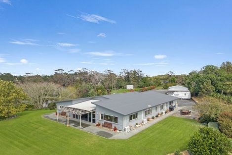 Photo of property in 320 Mangawhai Kaiwaka Road, Kaiwaka, Wellsford, 0975