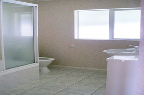 Photo of property in 51 Martin Jugum Lane, Ranui, Auckland, 0612