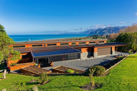 Photo of property in 8 Ingles Drive, Kaikoura Flat, Kaikoura, 7371