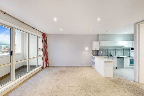 Photo of property in Stadium Garden Flats, 311/107 Thorndon Quay, Pipitea, Wellington, 6011
