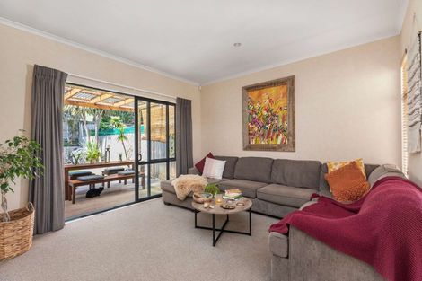 Photo of property in 33 Lazurite Drive, Westgate, Auckland, 0614
